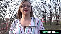 Русская девушка даже во сне лобызает хуй молодчика